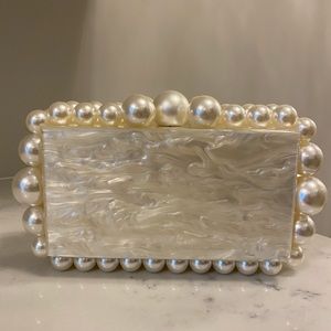 Cult Gaia Eos Box Clutch - Pearl
